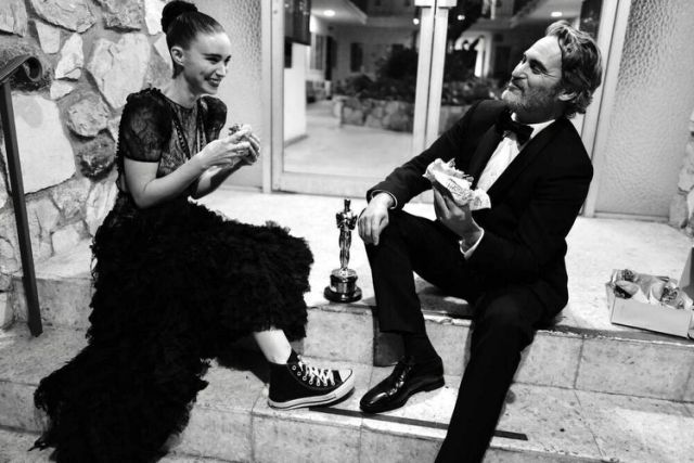 Αν όλοι οι celebrities ήταν σαν τον Χοακιν Φοίνιξ…