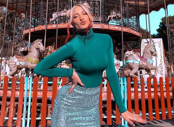 Αυτές είναι 3+1 celebrities που βάζουν φωτιά στο Instagram (pics)