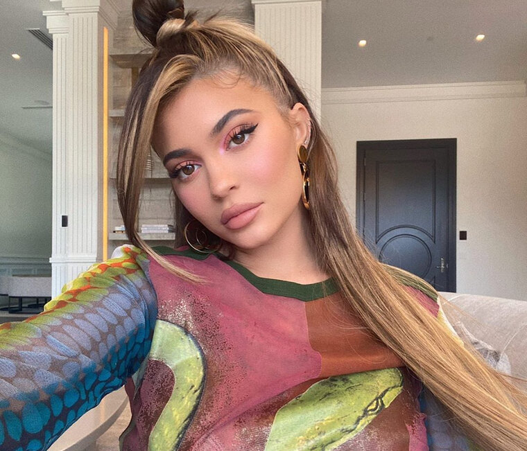 Η Kylie Jenner άλλαξε look... ξανά
